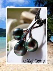 Silver Sea Collection / Collier Mariirai / Pendentif Argent Rhodié 925 (1.60g)  / 3 Perles Semi-Baroques de Tahiti 9.10mm/9.55mm/9.95mm/A Verts/Aubergines Foncés/ Cordons Noirs (photos contractuelles)