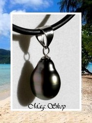 Silver Sea Collection / Collier Tautira / Pendentif Argent Rhodié 925 (0.23g) / Perle Semi-Baroque de Tahiti 10.80mm/C+ Verts Foncés / Cordon Noir (photos non contractuelles)