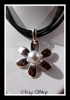 Ahutiare Collier Fleur de Tiaré Perle de Tahiti Modèle 2 MAG.SHOP