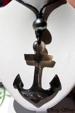 Ancre Marine Collier Nacre & Perle de Tahiti Modèle 9 MAG.SHOP