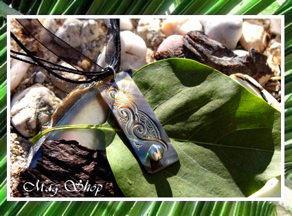 Archipels Collection - Collier Miti Maupiti Nacre H4.5cm & Keishi de Tahiti MAG.SHOP