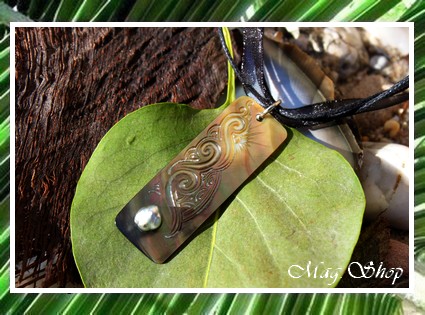 Archipels Collection - Collier Miti Maupiti Nacre H4.5cm & Keishi de Tahiti MAG.SHOP