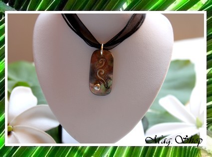 Archipels Collection  Collier Miti Moorea Vagues Nacre H3cm & Perle Keishi de Tahiti MAG.SHOP