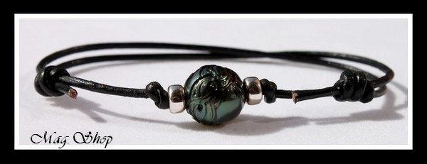 Aroha Bracelet Surfeur Raie Perle Gravée de Tahiti Marquisienne Modèle 3 MAG.SHOP