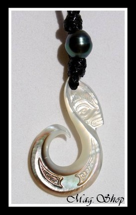 Atua Collier Hameçon Tiki Nacre & Perle de Tahiti Modèle 2 MAG.SHOP