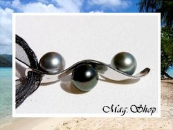 Silver Sea Collection / Collier des Australes Trio / Argent Rhodié 925 (1.84g) H:4cm / 3 Perles Rondes de Tahiti 9mm/C+ / Cordons Couleur Noir