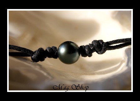 BORA-BORA Collection  Collier Surfeur Perle Ronde de Tahiti  9.5mm-10mm -MAG.SHOP