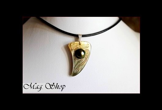 Collier Maohi Nacre Gravée & Demie-Perle de Tahiti MAG.SHOP