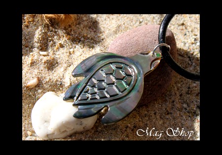 Collier Tortue Nacre de Tahiti MAG.SHOP