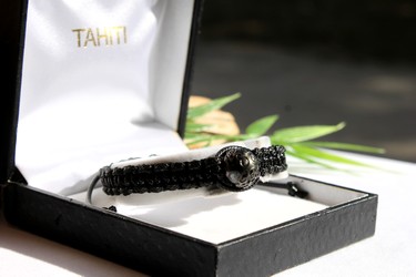 Etera Bracelet Perle de Tahiti Gravée Arbres de Vie Modèle 3 MAG.SHOP