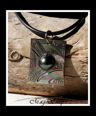 Fakarava Collier  Nacre & Demie-Perle de Tahiti Modèle 3 MAG.SHOP