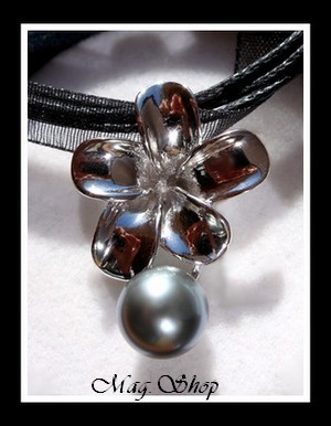 Fleur de Frangipanier Collier Perle de Tahiti MAG.SHOP