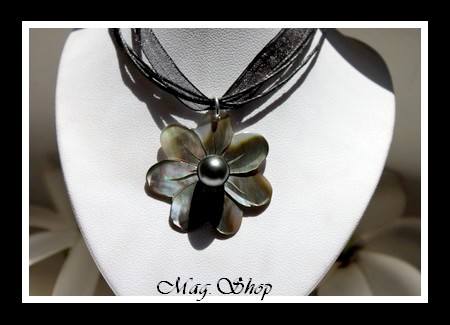Fleur de Tiaré Collier Miti Nacre 3.5cm & Perle de Tahiti