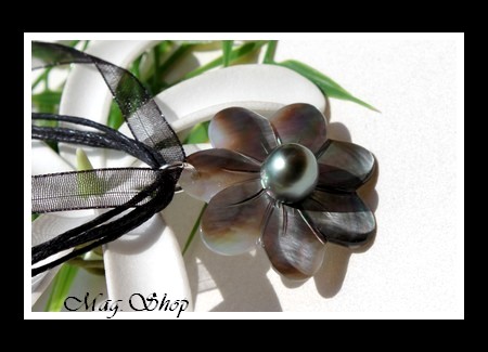 Fleur de Tiaré Collier des îles Nacre & Perle de Tahiti MAG.SHOP
