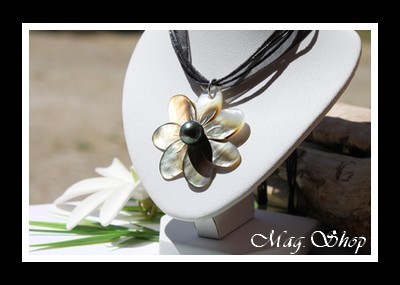 Fleur de Tiaré Mareva Collier Nacre & Perle de Tahiti Modèle 4 MAG.SHOP