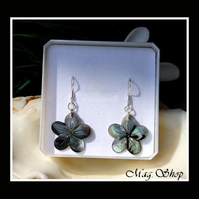 Fleurs Collection  Boucles d`Oreilles Tavana Fleurs Hibiscus Petit modèle Nacre de Tahiti 2cm  Argent 925 (0.26g) MAG.SHOP