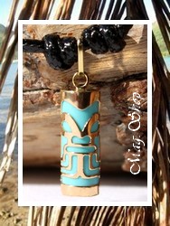 TIKI Collection / Collier TIKI Tahitien Raihere Force H:2cm / Pendentif OR 750/1000 (0,36g) & Turquoise / Coton Noir