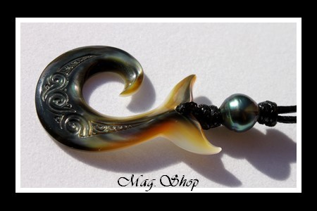 Hameçon Queue de Baleine Collier Nacre & Perle de Tahiti Modèle 1 MAG.SHOP