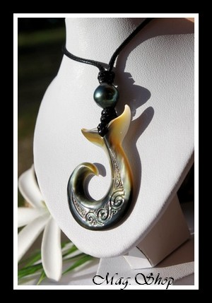 Hameçon Queue de Baleine Collier Nacre & Perle de Tahiti Modèle 1 MAG.SHOP
