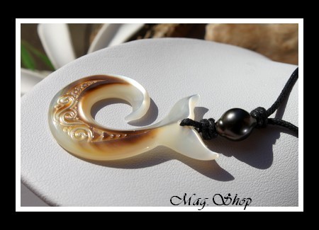 Hameçon Queue de Baleine Vagues Collier Nacre & Perle de Tahiti Modèle 2 MAG.SHOP