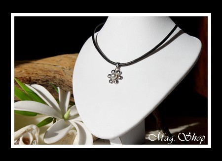 Heia Collier Fleur de Tiaré Argent Rhodié 925 Perle Keishi de Tahiti Reflets Clairs MAG.SHOP