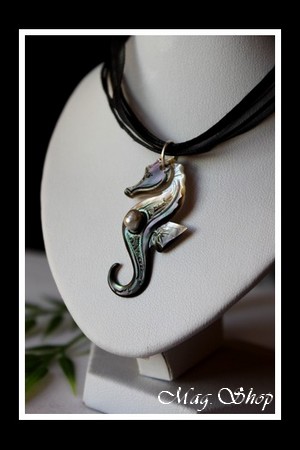 Hippocampe Marquisien Collier Nacre & Keishi de Tahiti Modèle 7 MAG.SHOP