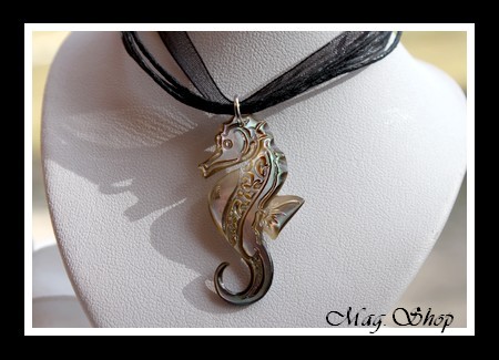 Hippocampe Marquisien Collier Nacre de Tahiti Modèle 7 MAG.SHOP