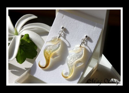 Hippocampes Vagues Boucles D`Oreilles Argent 925 Nacres de Tahiti MAG.SHOP