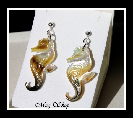 Hippocampes Vagues Boucles D`Oreilles Argent 925 Nacres de Tahiti Reflets Ocres MAG.SHOP TAHITI