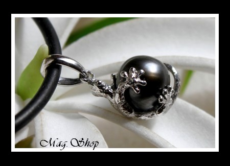 Hitia`a Margouillat Argent Rhodié 925 Collier Perle Cerclée de Tahiti Gris Foncés MAG.SHOP