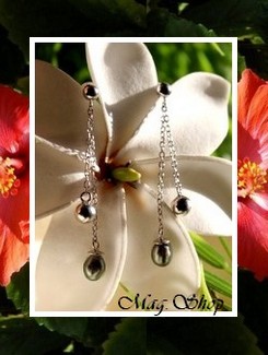 KEISHIS Collection / Boucles d'Oreilles Hiva Oa' Argent Rhodié 925 (1.45g) 2 Perles Keishis 7mm/AB de Tahiti Formes Baroques Reflets Gris/Verts Foncés (photos non contractuelles)