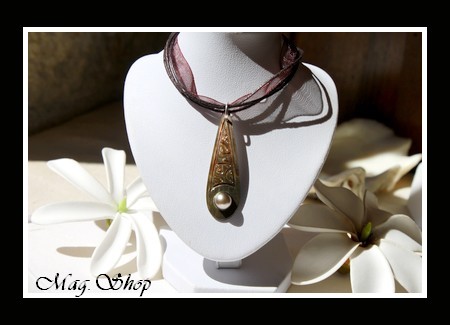 Iles Collection Collier Miti Chocolat Noir Tahaa` Nacre & Demie-Perle de Tahiti MAG.SHOP