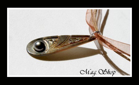 Iles Collection Collier Tahaa` Marquisien Nacre & Demie-Perle de Tahiti MAG.SHOP