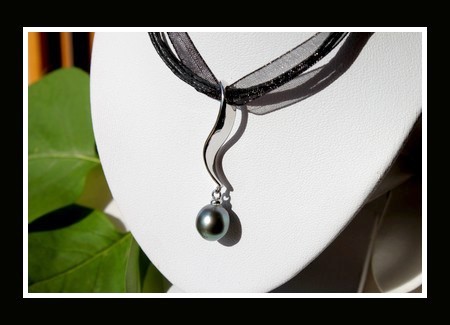 Iripau  Collier  Argent Rhodié 925   Perle Cerclée de Tahiti MAG.SHOP