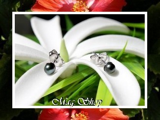 Keishis Collection / Boucles D'Oreilles Kamaka Argent Rhodié 925 (0.42G) Perles Keishis Assorties de Tahiti 4mm/AB Formes Arrondies Reflets Gris/Bleus Foncés (photos non contractuelles)