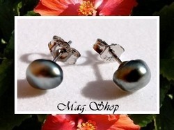 Keishis Collection / Boucles D'Oreilles Kamaka Argent Rhodié 925 (0.20G) Perles Keishis Assorties de Tahiti 6.75mm/A Formes Baroques Refles Gris/Verts Foncés (photos non contractuelles)