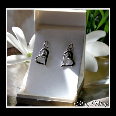Keishis Collection  Boucles D`Oreilles Coeurs Tiffany H 3cm Argent Rhodié 925 (2.40g) 2 Perles Keishis de Tahiti MAG.SHOP
