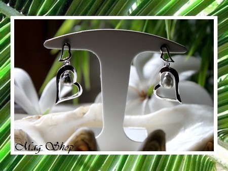 Keishis Collection  Boucles D`Oreilles Coeurs Tiffany H 3cm Argent Rhodié 925 (2.40g) 2 Perles Keishis de Tahiti MAG.SHOP
