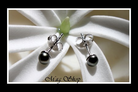 Keishis Collection  Boucles D`Oreilles Kamaka Argent Rhodié 925 (0.42G) Perles Keishis Assorties de Tahiti Formes Arrondies Reflets GrisFoncés MAG.SHOP