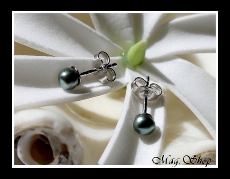 Keishis Collection Boucles D`Oreilles Kamaka Perles Keishis de Tahiti Reflets Verts MAG.SHOP