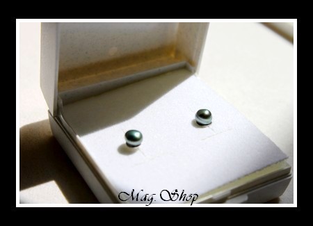 Keishis Collection Boucles D`Oreilles Kamaka Perles Keishis de Tahiti Reflets Verts MAG.SHOP