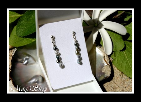 Keishis Collection  Boucles d`Oreilles Tekava Mangareva H4cm Argent 925   10 Perles Keishis de Tahiti MAG.SHOP