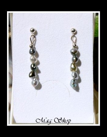 Keishis Collection  Boucles d`Oreilles Tekava Mangareva H4cm Argent 925   10 Perles Keishis de Tahiti MAG.SHOP