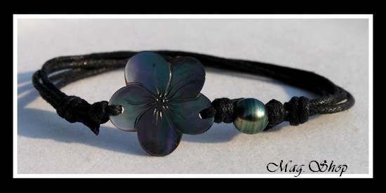 Lagon Collection Bracelet Fleur Hibiscus 2.5cm & Perle de Tahiti Reflets Verts MAG.SHOP TAHITI PERLES TAHITI