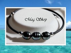 TAHITI Collection  / Bracelet  Mahiti 3 Perles Cerclées de TAHITI 9mm & 9.50mm/BC Reflets Gris/Verts Foncés / Intercalaires Argent 925 (0.32g) / Taille Poignet 18cm (photos non contractuelles)