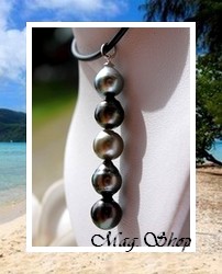 Silver Sea Collection / Collier Mangareva / Pendentif Argent Rhodié 925 (0.55g) 5 Perles Cerclées/Drops de Tahiti 8/9mm C/B+ Multicolores / Cordon Cuir Noir (photos non contractuelles)