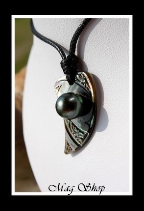 Maohi Marquisien Collier  Nacre & Demie-Perle de Tahiti Modèle 5 MAG.SHOP
