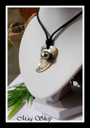 Maohi Vagues Collier  Nacre & Demie-Perle de Tahiti Modèle 4 MAG.SHOP