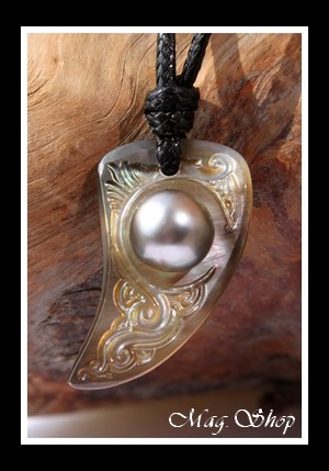 Maohi Vagues Collier  Nacre & Demie-Perle de Tahiti Modèle 4 MAG.SHOP