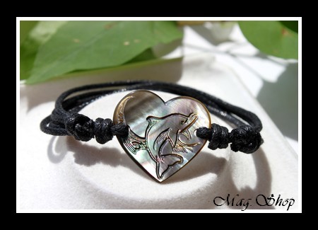 Marquises Collection  Bracelet Coeur Dauphin Nacre 2.5cm de Tahiti MAG.SHOP